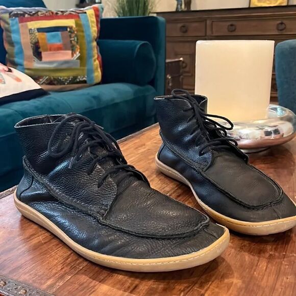 Outer black leather low Chukka boots, size 9! main image 6